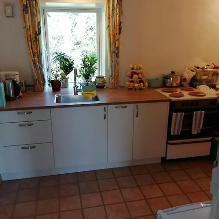 Stenhoj Bed And Breakfast, V. Jette Og Marius Oda ve Kahvaltı